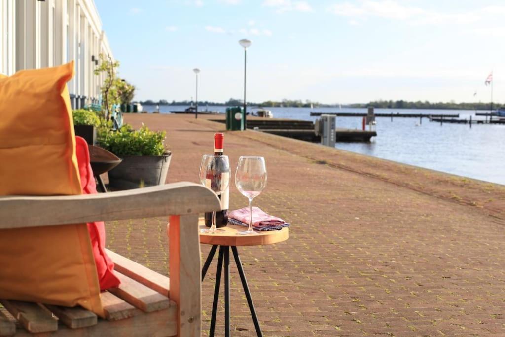 Luxury Harbour Suite With Private Parking โลสเดร็คท์ ภายนอก รูปภาพ
