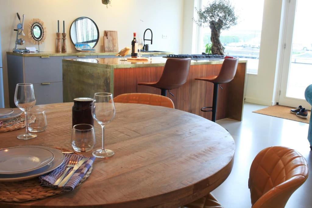 Luxury Harbour Suite With Private Parking โลสเดร็คท์ ภายนอก รูปภาพ